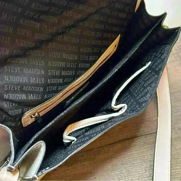 Steve Madden Gray Satchel with Gold Tone Metal - Picture 4 of 4